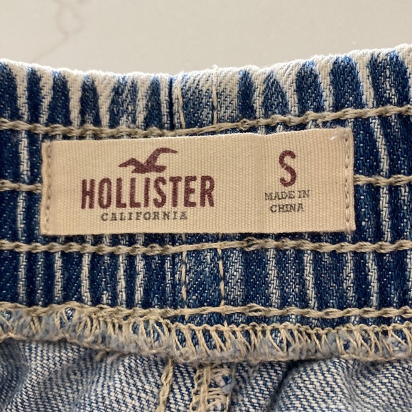 Hollister Acid-wash Shorts - Picture 3 of 4